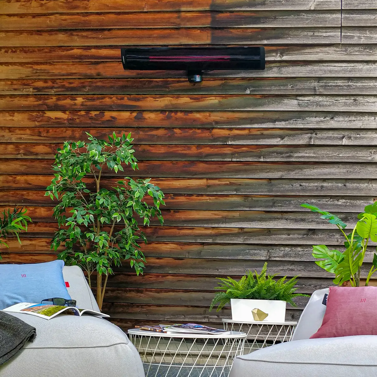 Promiennik HEATSCOPE ze sterowaniem SmartBox na tarasie